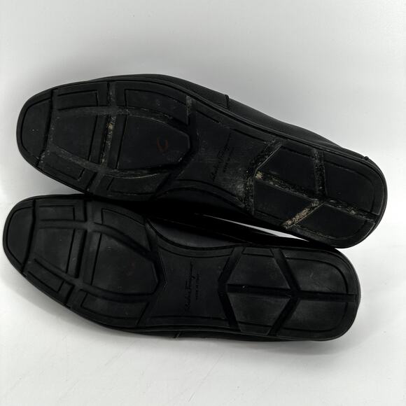 Salvatore Ferragamo Gancini Driving Loafers Pebbled Leather Slip On Black 6.5EE main image 4
